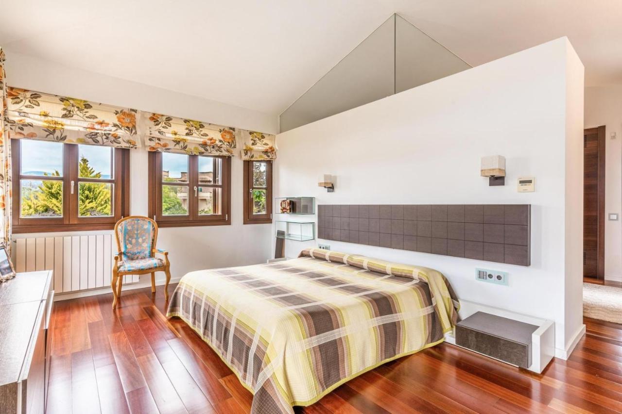 Villa De Lujo Con Piscina, Jacuzzi, Jardin Y Terraza Marratxí Exterior photo